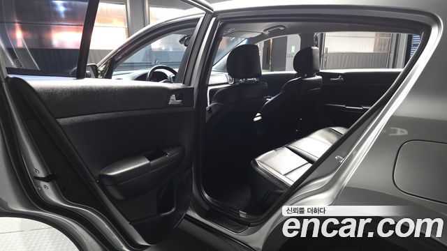 Kia Sportage 2022 — photo 18