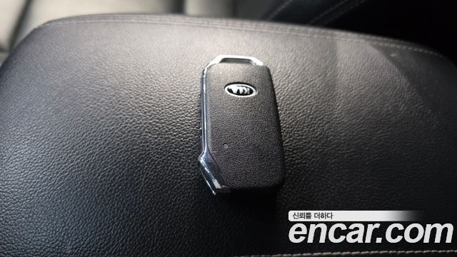 Kia Sportage 2022 — photo 30