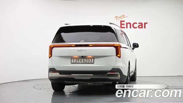 Kia Canival 2025 — photo 4