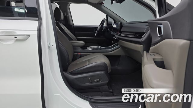 Kia Canival 2025 — photo 11