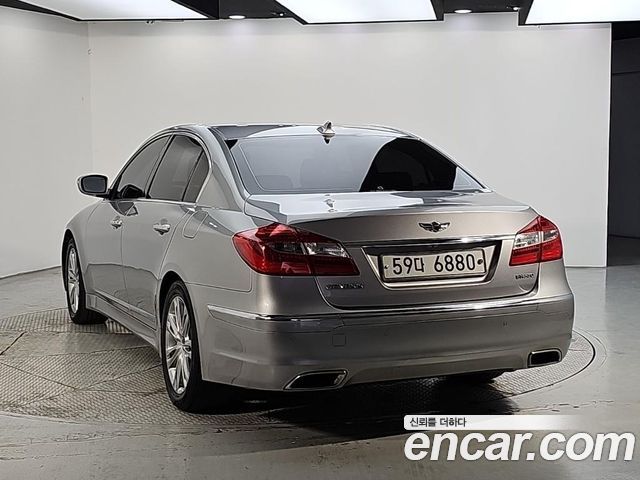 Hyundai Genesis 2012 — photo 3