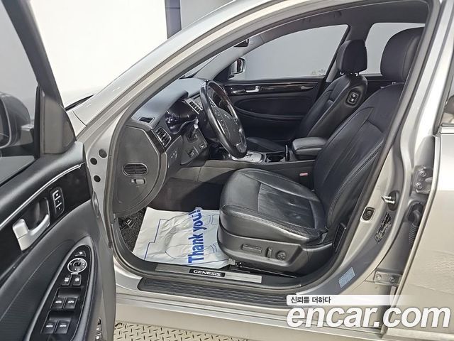 Hyundai Genesis 2012 — photo 12