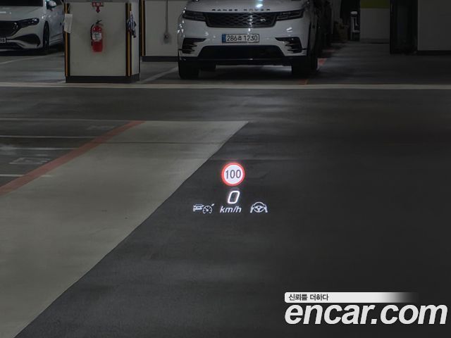 Mercedes-Benz S-Class 2022 — photo 12
