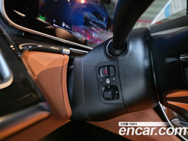 Mercedes-Benz S-Class 2022 — photo 16