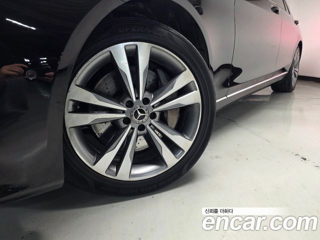 Mercedes-Benz S-Class 2018 — photo 20
