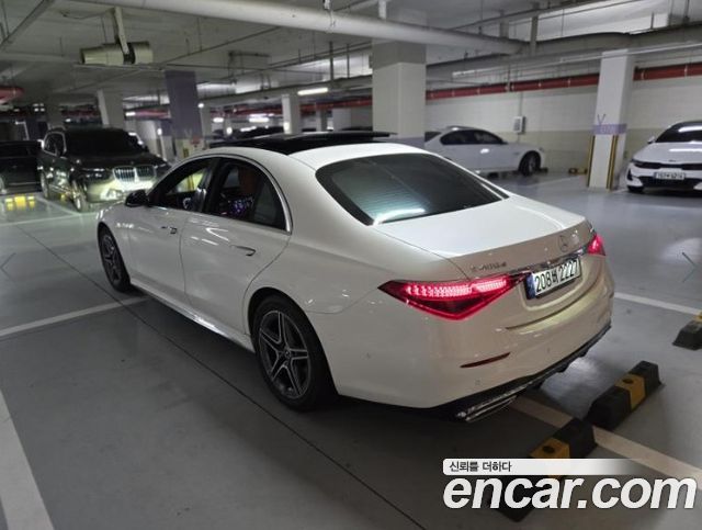 Mercedes-Benz S-Class 2022 — photo 4