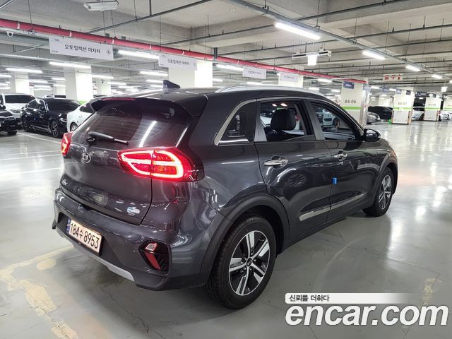 Kia Niro 2020 — photo 3