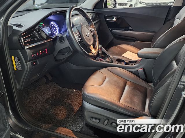 Kia Niro 2020 — photo 11