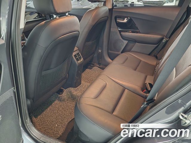 Kia Niro 2020 — photo 12
