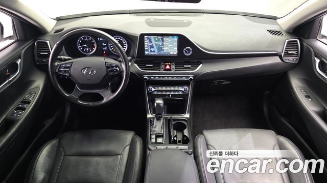 Hyundai Grandeur 2017 — photo 10