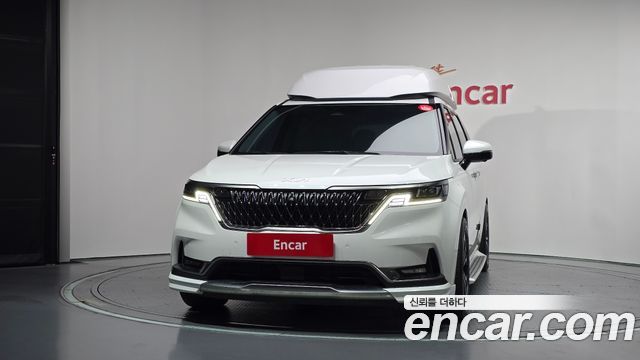 Kia Canival 2023 — photo 3