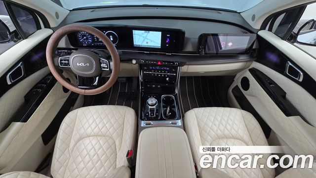 Kia Canival 2023 — photo 10