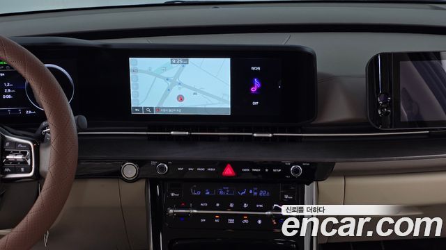 Kia Canival 2023 — photo 18