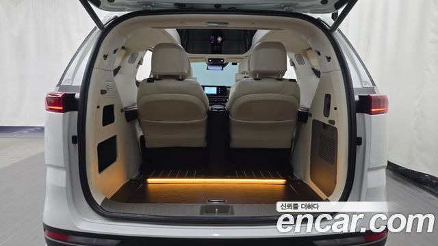 Kia Canival 2023 — photo 22