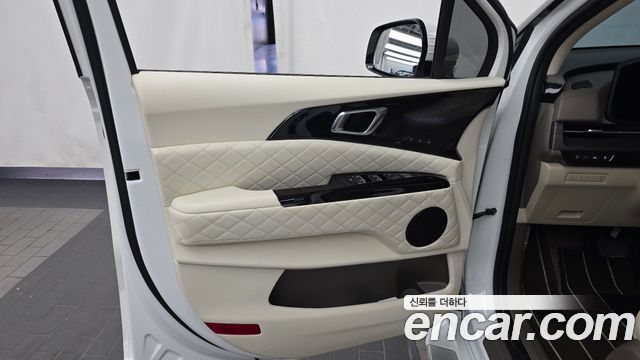 Kia Canival 2023 — photo 15