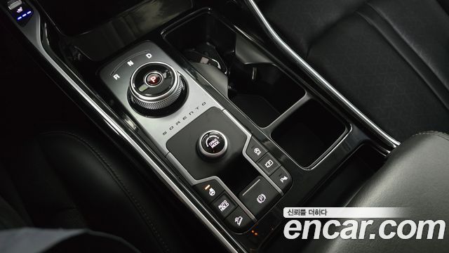 Kia Sorento 2023 — photo 12