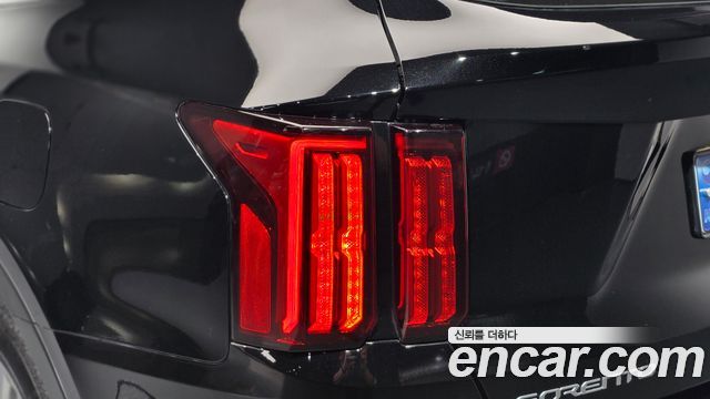 Kia Sorento 2023 — photo 9