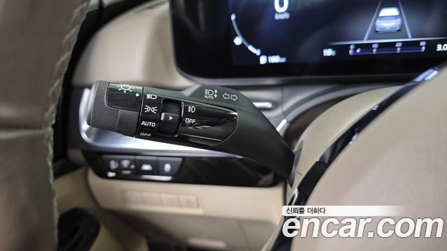 Kia Canival 2023 — photo 29