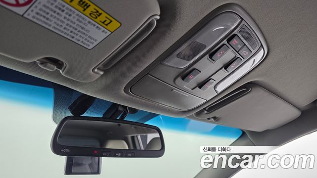 Kia Canival 2016 — photo 23
