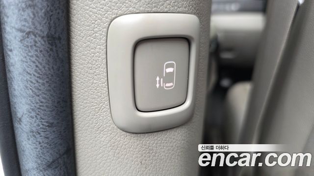 Kia Canival 2016 — photo 31