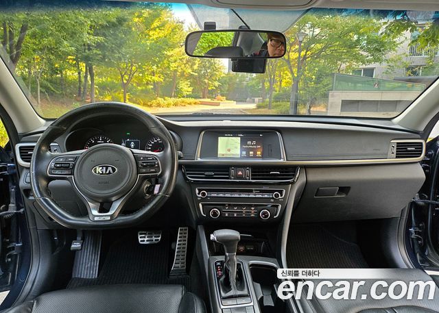 Kia K5 2017 — photo 9
