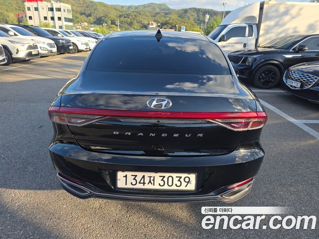 Hyundai Grandeur 2022 — photo 3