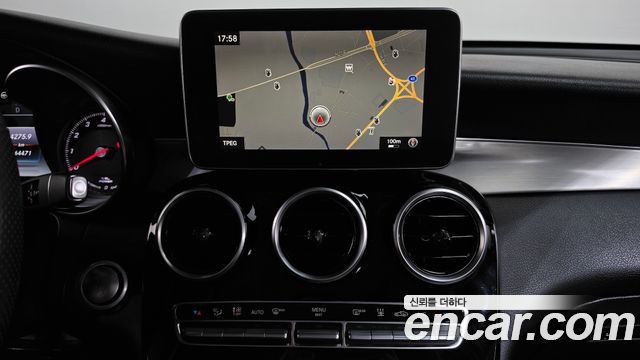 Mercedes-Benz GLC-Class 2018 — photo 14