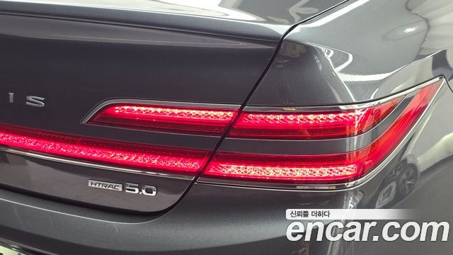 Genesis G90 2019 — photo 9