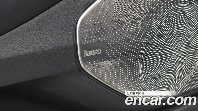 Genesis G90 2019 — photo 28
