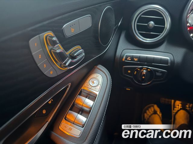 Mercedes-Benz C-Class 2017 — photo 10