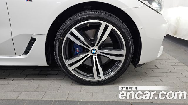BMW Gran Turismo 2019 — photo 7