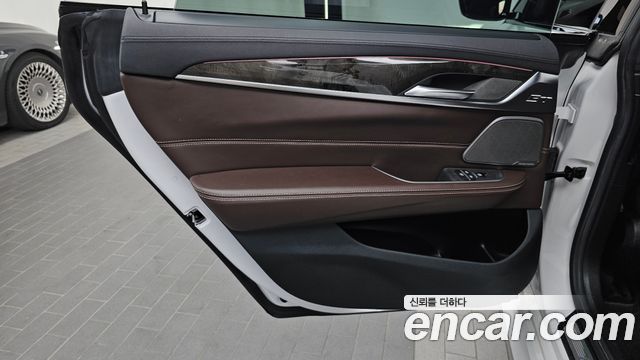 BMW Gran Turismo 2019 — photo 15