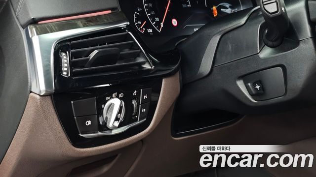 BMW Gran Turismo 2019 — photo 27