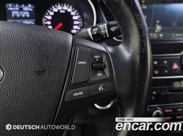 Kia K7 2014 — photo 17
