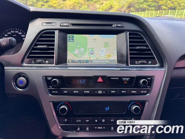 Hyundai Sonata 2016 — photo 13