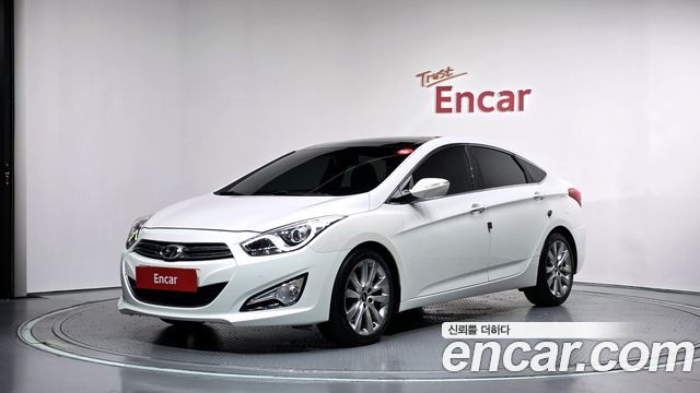 Hyundai i40 2012 — photo 1