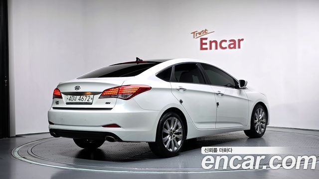 Hyundai i40 2012 — photo 2