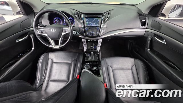 Hyundai i40 2012 — photo 10
