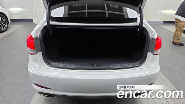 Hyundai i40 2012 — photo 26