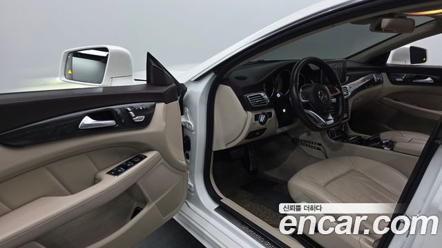 Mercedes-Benz CLS-Class 2017 — photo 10