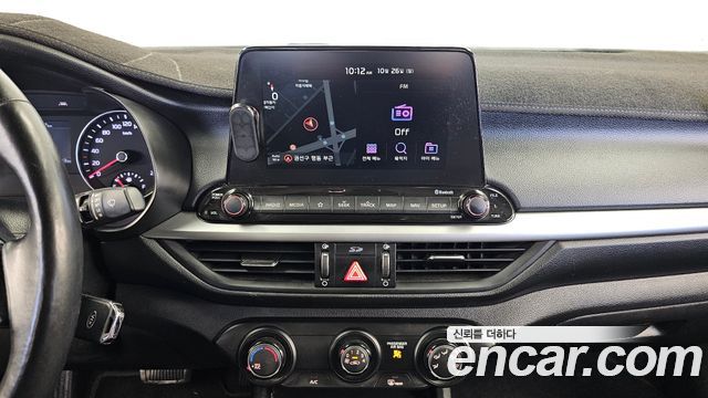Kia K3 2019 — photo 20