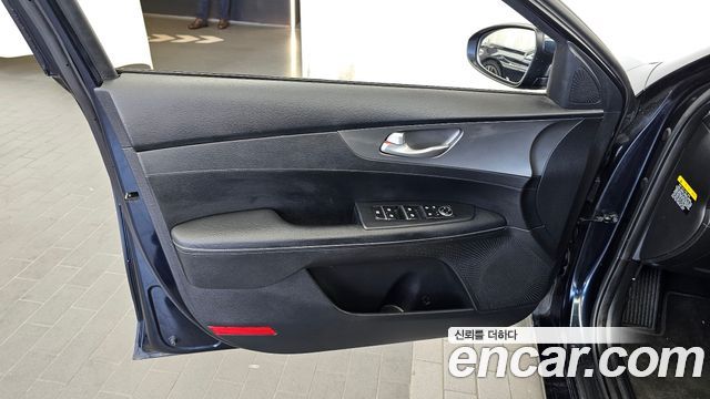 Kia K3 2019 — photo 14