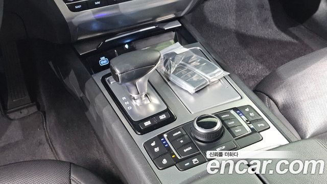 Genesis G80 2019 — photo 9