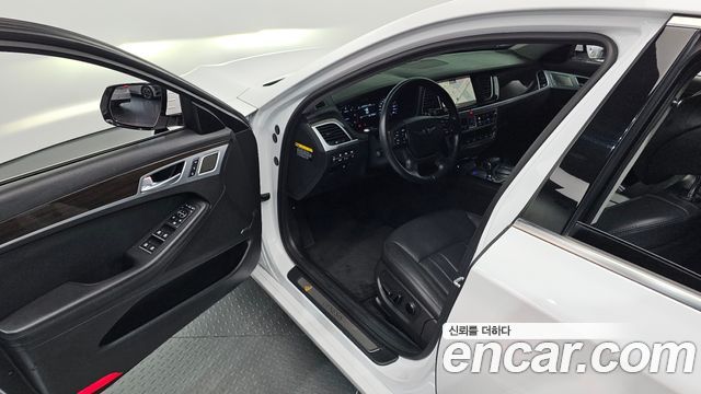 Genesis G80 2019 — photo 11