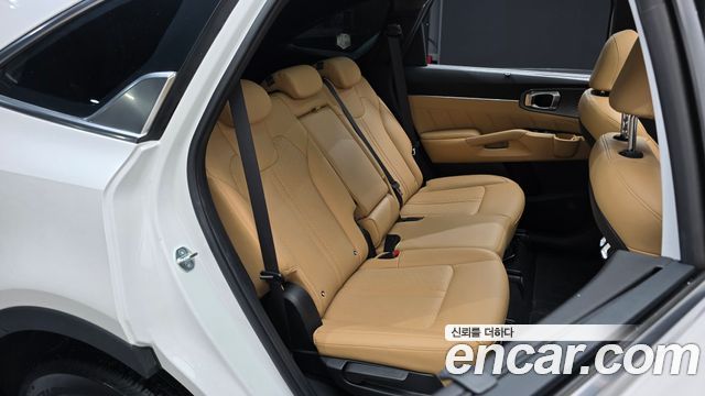 Kia Sorento 2023 — photo 17