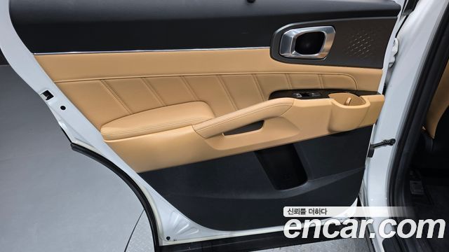 Kia Sorento 2023 — photo 15