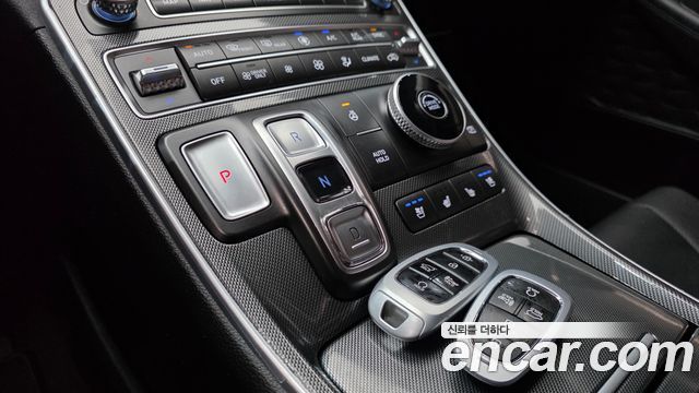 Hyundai Santafe 2023 — photo 12
