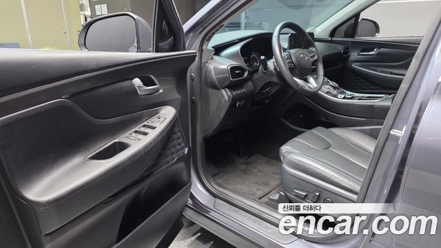 Hyundai Santafe 2023 — photo 13
