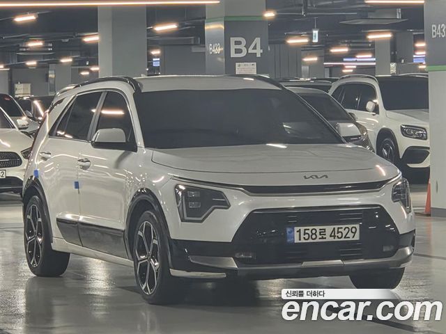 Kia Niro 2023 — photo 2