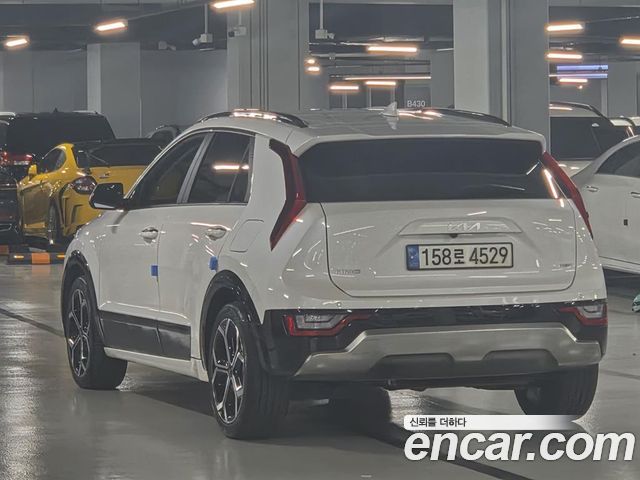 Kia Niro 2023 — photo 4